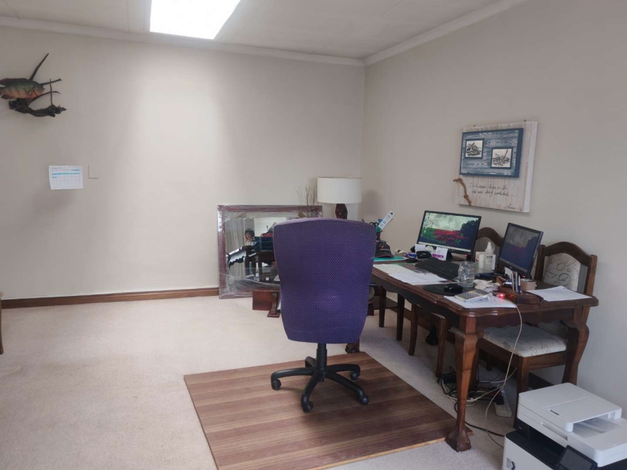 4 Bedroom Property for Sale in Hennopspark Gauteng