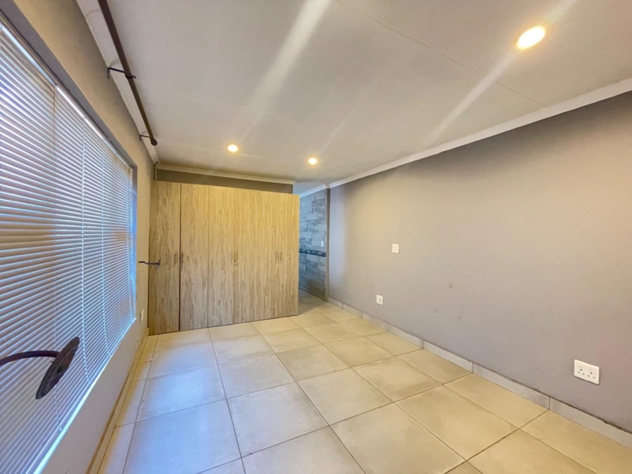 To Let 1 Bedroom Property for Rent in Birchleigh Gauteng