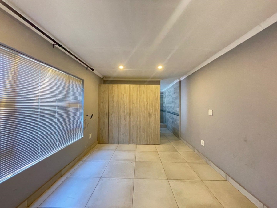 To Let 1 Bedroom Property for Rent in Birchleigh Gauteng