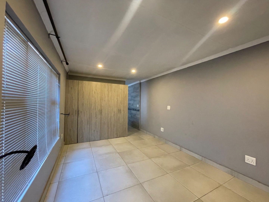 To Let 1 Bedroom Property for Rent in Birchleigh Gauteng
