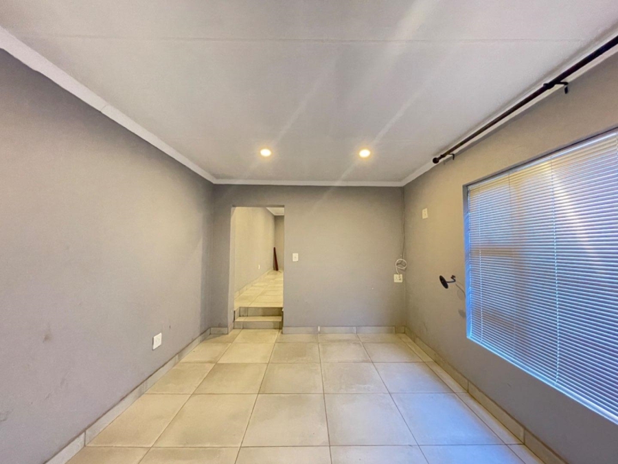 To Let 1 Bedroom Property for Rent in Birchleigh Gauteng