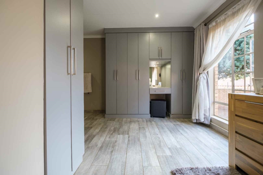 2 Bedroom Property for Sale in Moreleta Park Gauteng