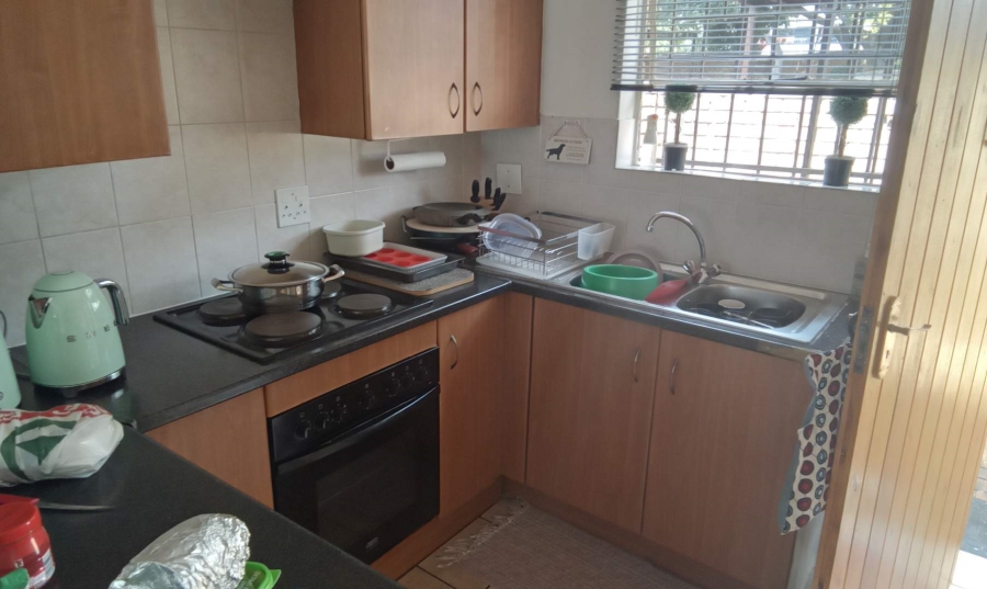 2 Bedroom Property for Sale in Wilgeheuwel Gauteng