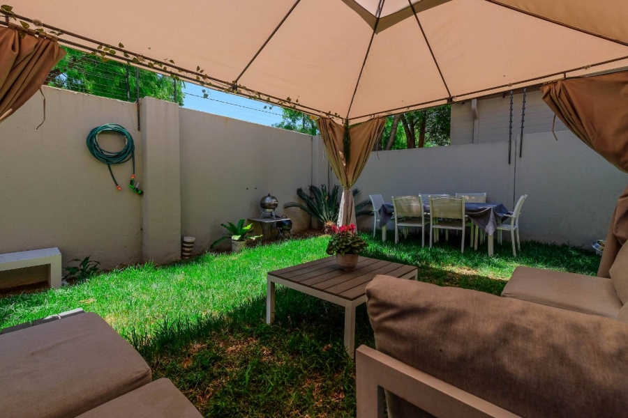 2 Bedroom Property for Sale in Barbeque Downs Gauteng