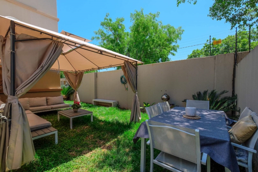 2 Bedroom Property for Sale in Barbeque Downs Gauteng