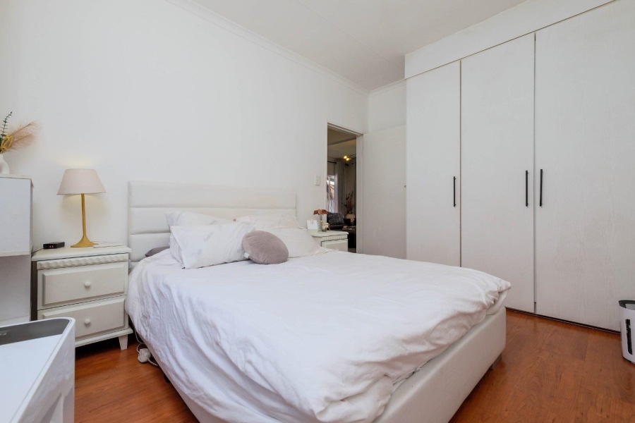 2 Bedroom Property for Sale in Barbeque Downs Gauteng