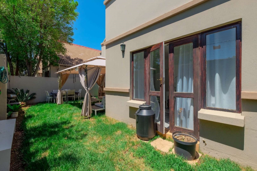 2 Bedroom Property for Sale in Barbeque Downs Gauteng