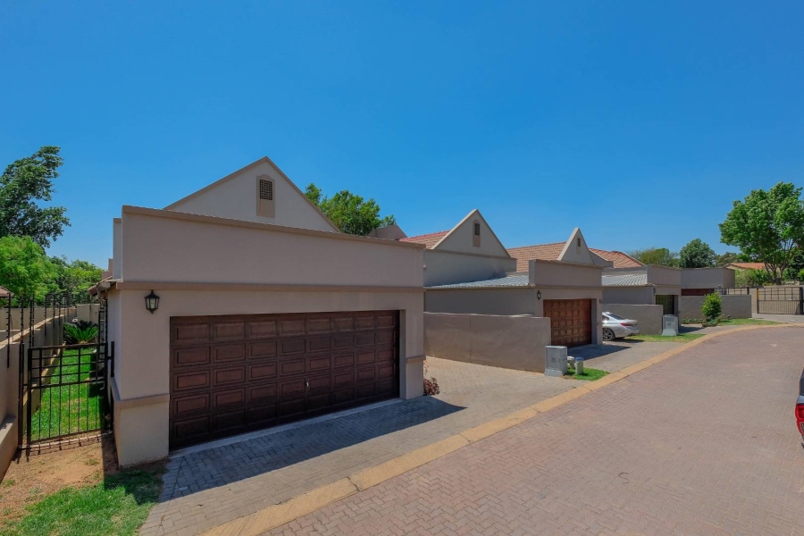 2 Bedroom Property for Sale in Barbeque Downs Gauteng