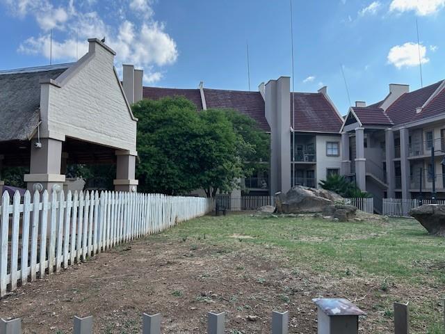 To Let 1 Bedroom Property for Rent in Sundowner Gauteng