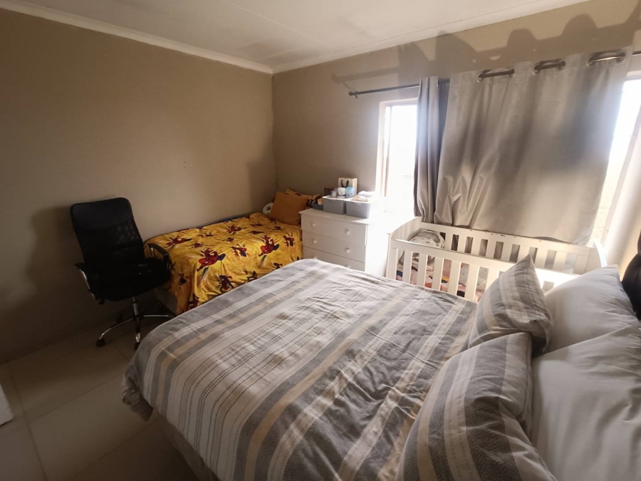 2 Bedroom Property for Sale in Zwartkop Gauteng