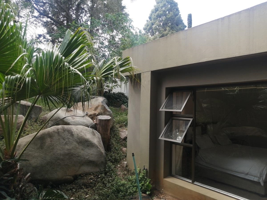 6 Bedroom Property for Sale in Morningside Gauteng