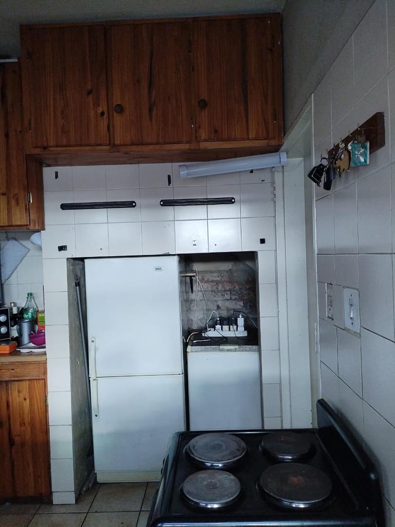 2 Bedroom Property for Sale in Rhodesfield Gauteng