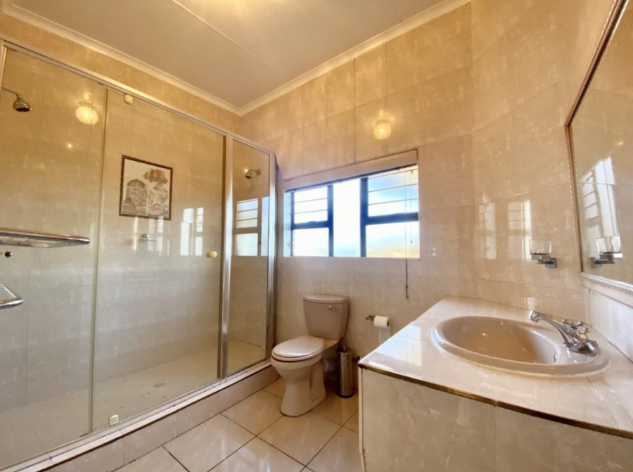 5 Bedroom Property for Sale in Glenvista Gauteng