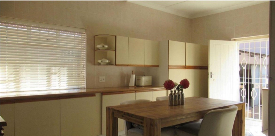 4 Bedroom Property for Sale in Linmeyer Gauteng