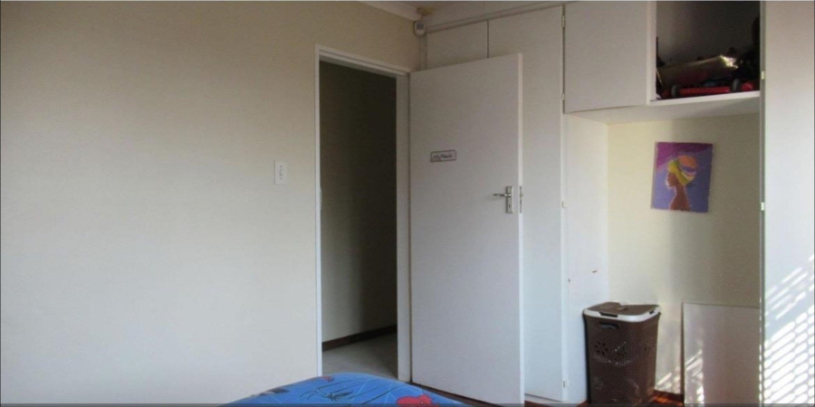 4 Bedroom Property for Sale in Linmeyer Gauteng