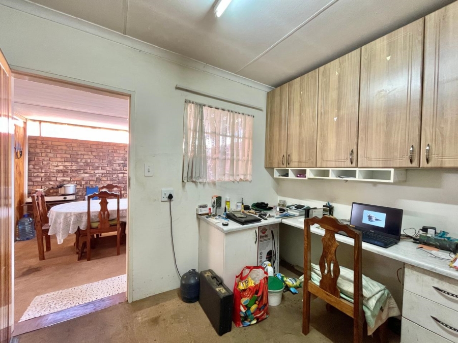 3 Bedroom Property for Sale in Die Hoewes Gauteng