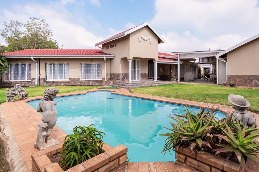 3 Bedroom Property for Sale in Esther Park Gauteng