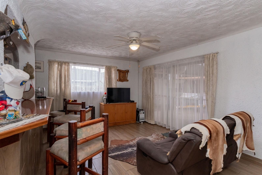 3 Bedroom Property for Sale in Esther Park Gauteng