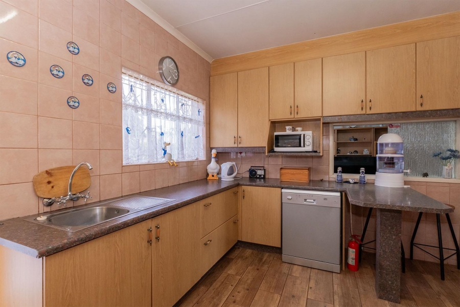 3 Bedroom Property for Sale in Esther Park Gauteng