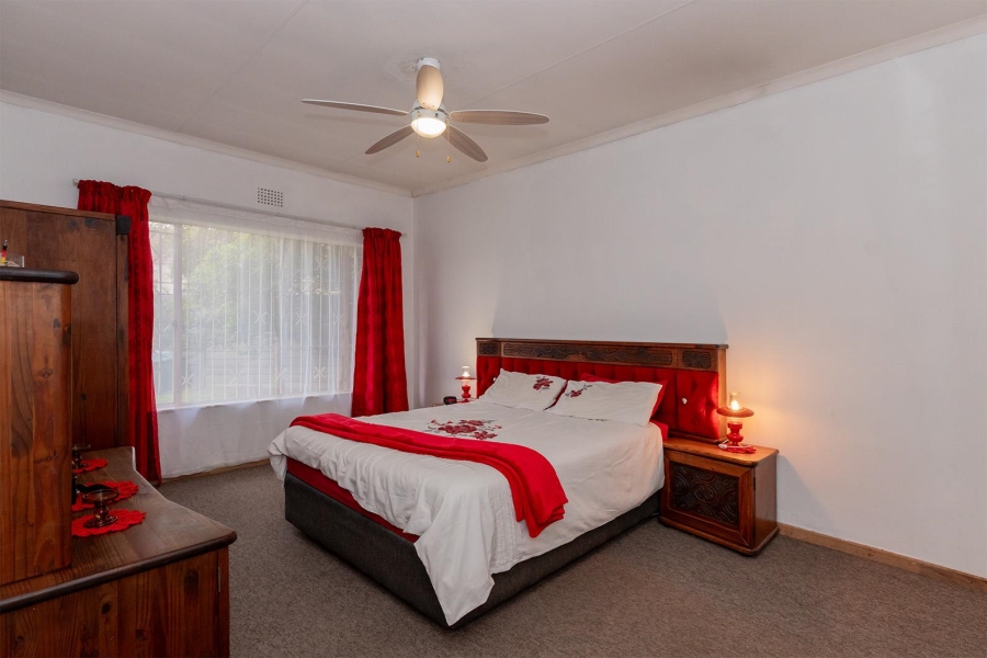 3 Bedroom Property for Sale in Esther Park Gauteng