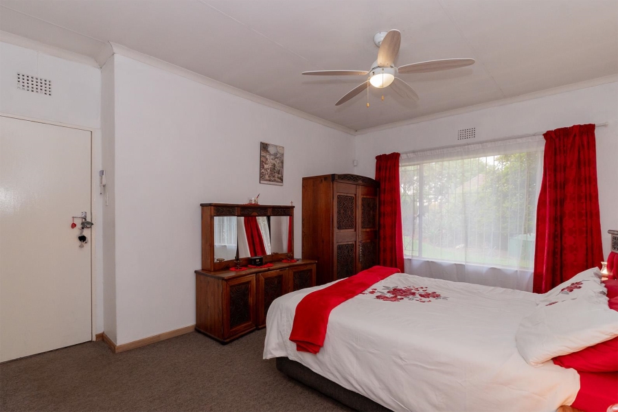 3 Bedroom Property for Sale in Esther Park Gauteng