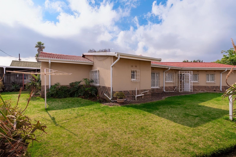 3 Bedroom Property for Sale in Esther Park Gauteng