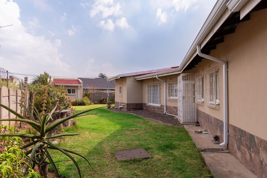 3 Bedroom Property for Sale in Esther Park Gauteng