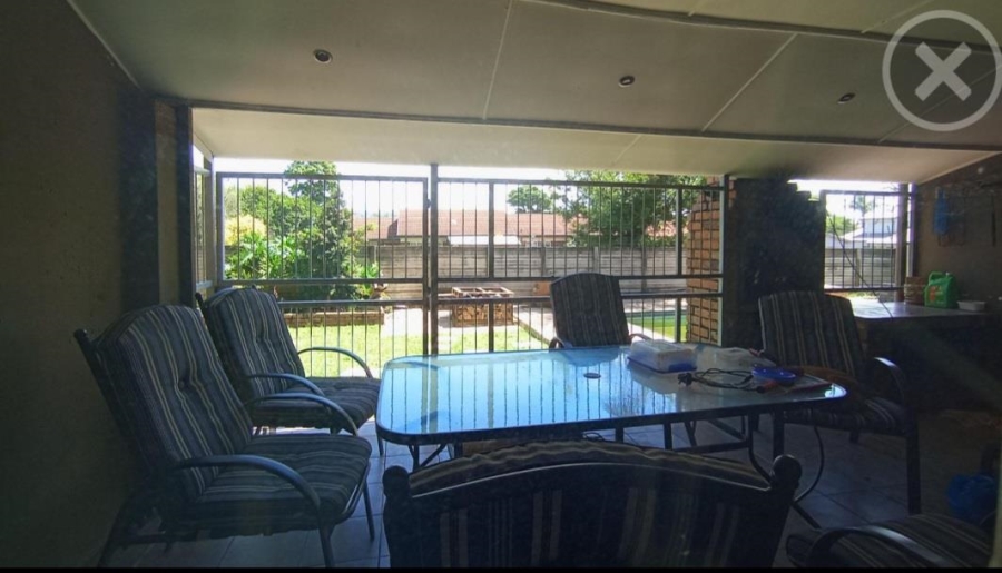 3 Bedroom Property for Sale in Pretoria Gardens Gauteng