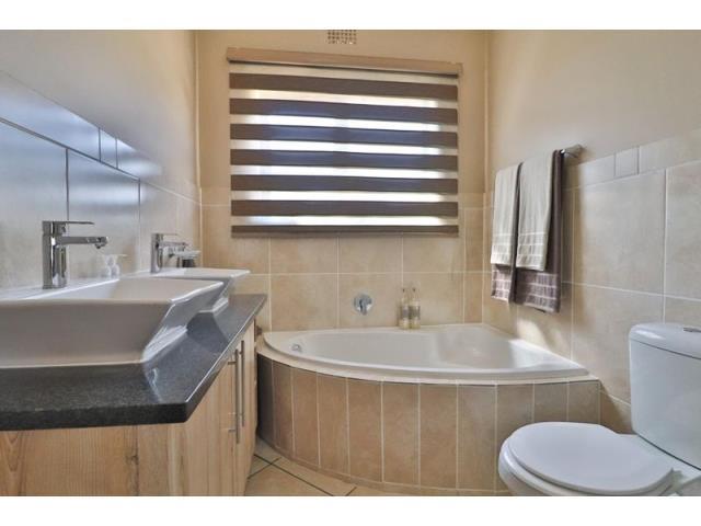 3 Bedroom Property for Sale in Riversdale Gauteng