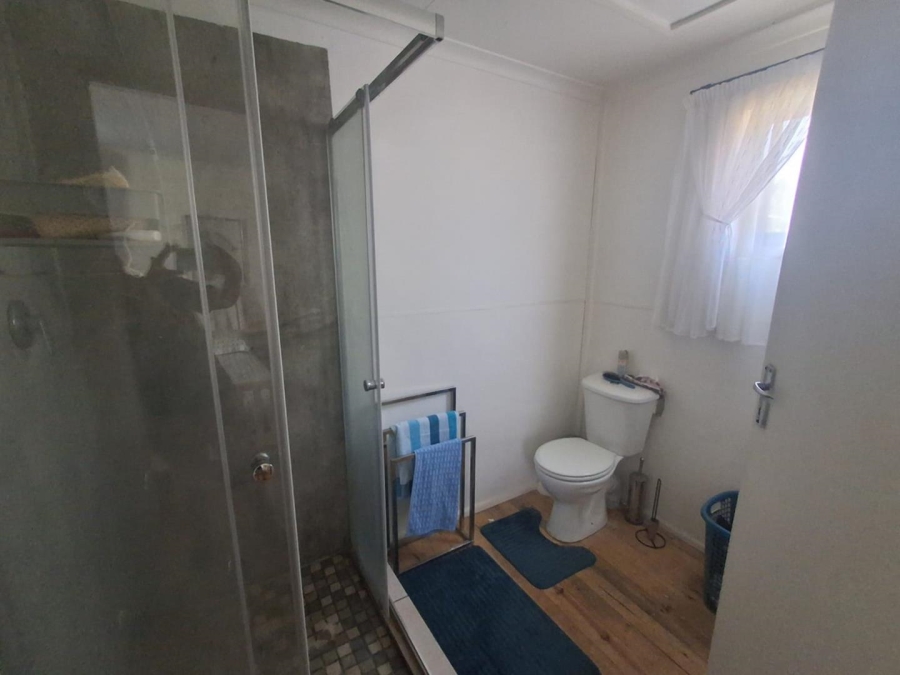 6 Bedroom Property for Sale in Mulbarton Gauteng