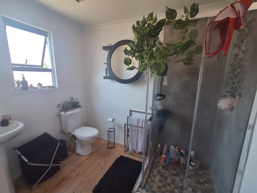 6 Bedroom Property for Sale in Mulbarton Gauteng