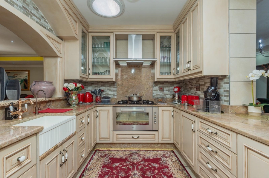6 Bedroom Property for Sale in Lambton Gauteng