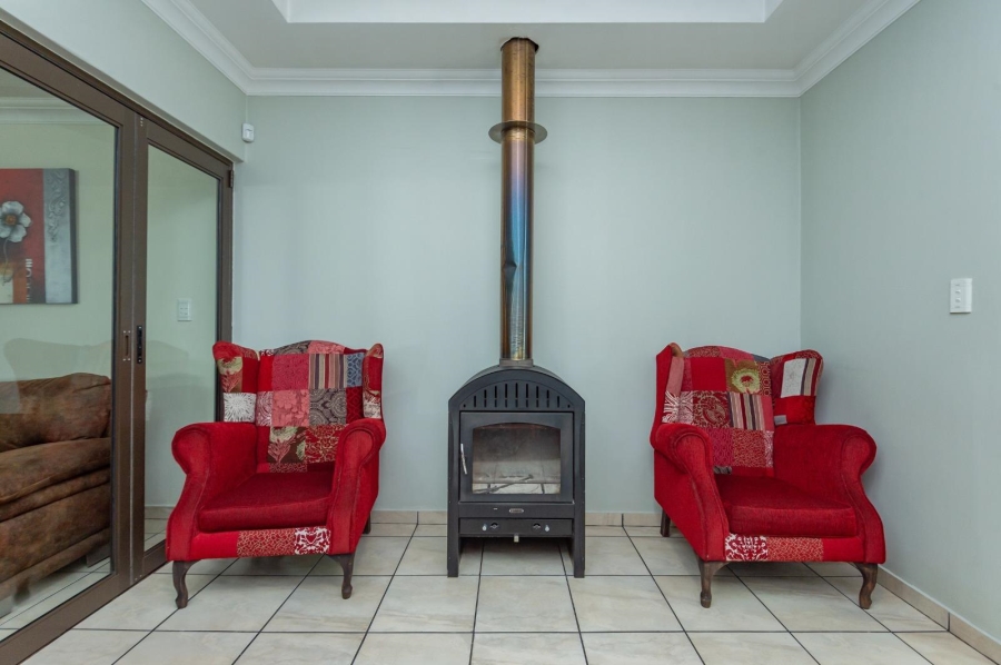 6 Bedroom Property for Sale in Lambton Gauteng