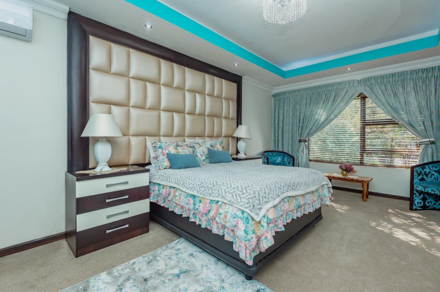 6 Bedroom Property for Sale in Lambton Gauteng