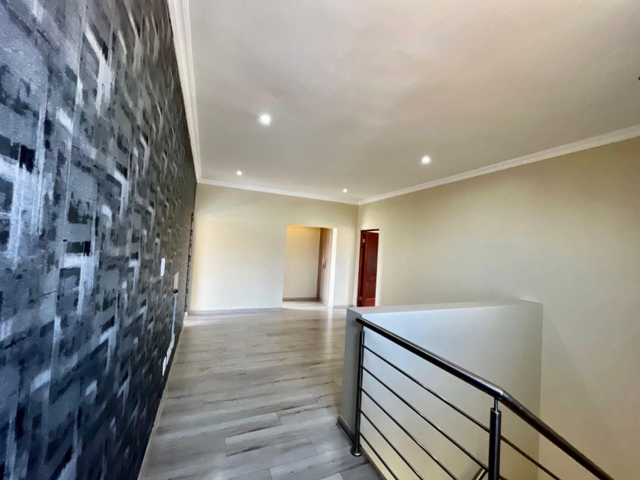 3 Bedroom Property for Sale in Olympus AH Gauteng