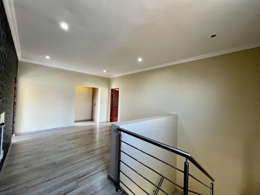 3 Bedroom Property for Sale in Olympus AH Gauteng