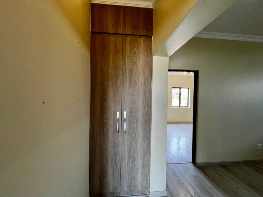 3 Bedroom Property for Sale in Olympus AH Gauteng