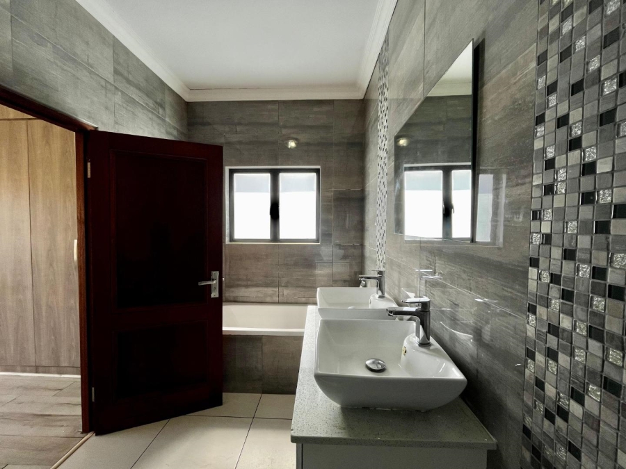 3 Bedroom Property for Sale in Olympus AH Gauteng