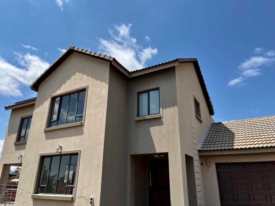 3 Bedroom Property for Sale in Olympus AH Gauteng