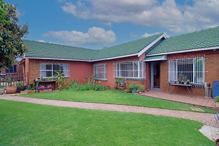 4 Bedroom Property for Sale in Berton Park Gauteng