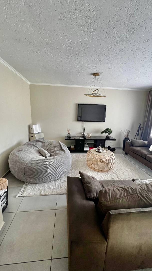 To Let 1 Bedroom Property for Rent in Midrand Gauteng
