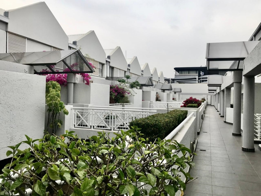 To Let 3 Bedroom Property for Rent in Melrose North Gauteng