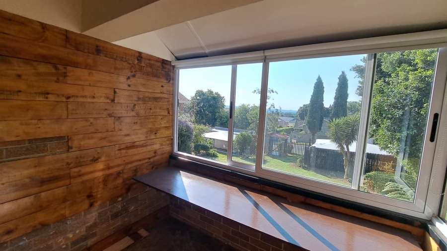 To Let 2 Bedroom Property for Rent in Robindale Gauteng