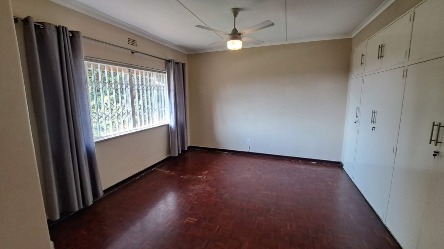 To Let 2 Bedroom Property for Rent in Robindale Gauteng
