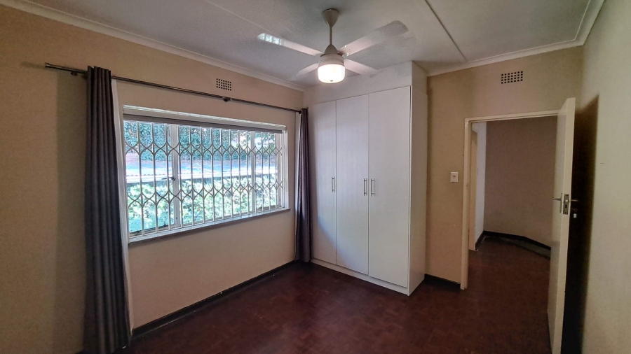 To Let 2 Bedroom Property for Rent in Robindale Gauteng