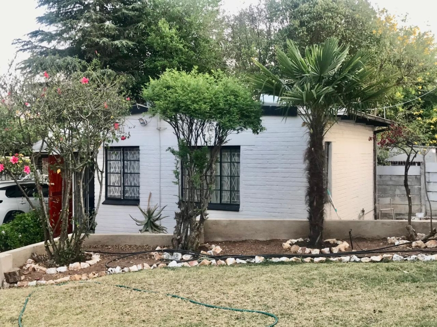 To Let 1 Bedroom Property for Rent in Sandringham Gauteng