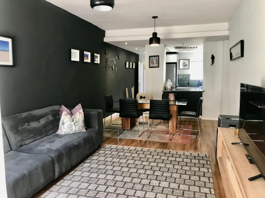 To Let 2 Bedroom Property for Rent in Illovo Gauteng