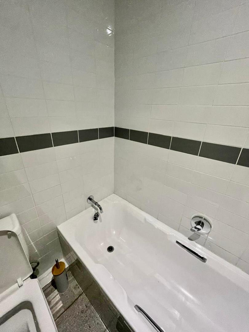 To Let 2 Bedroom Property for Rent in Illovo Gauteng