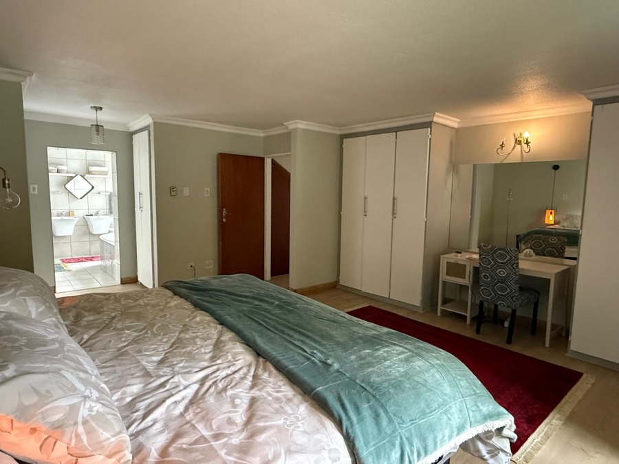 To Let 3 Bedroom Property for Rent in Melrose North Gauteng