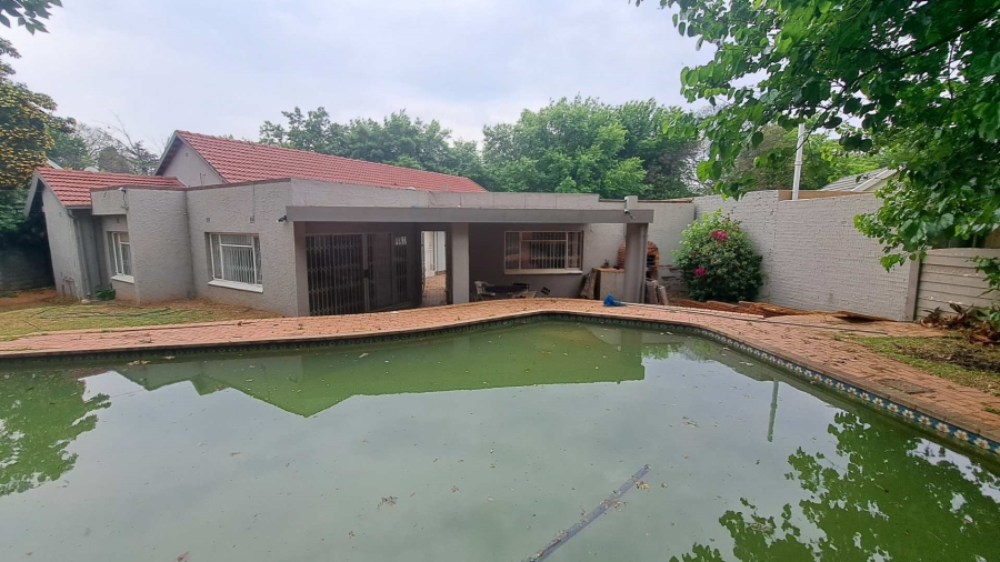 To Let 1 Bedroom Property for Rent in Blairgowrie Gauteng